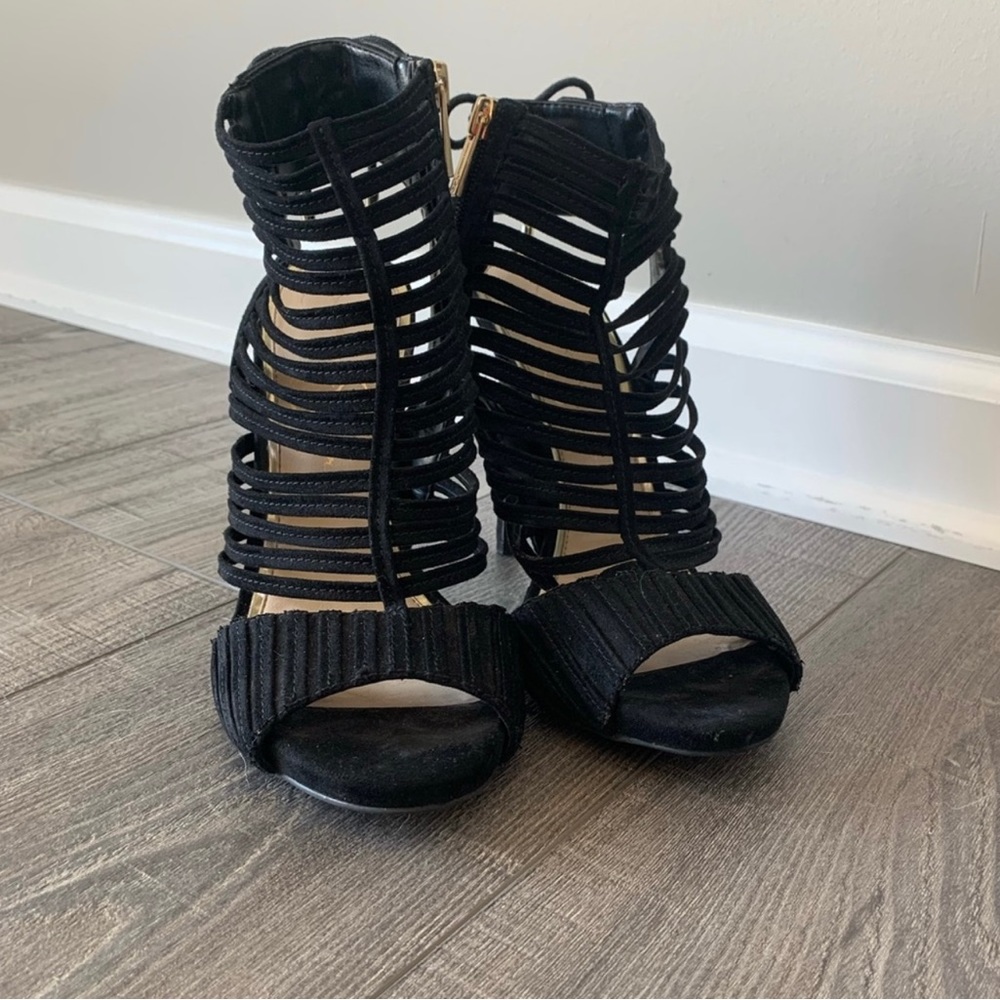 Jessica Simpson Black Heel
